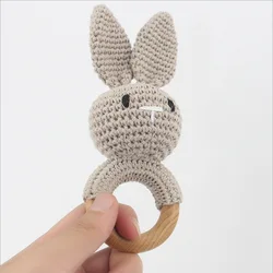 Mordedor conejo de madera para aliviar la dentición