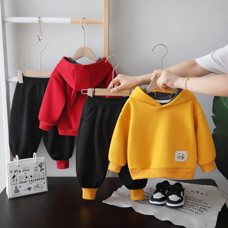 Conjunto chándal bebé de otoño-invierno: sudadera y pantalón - imagen 4