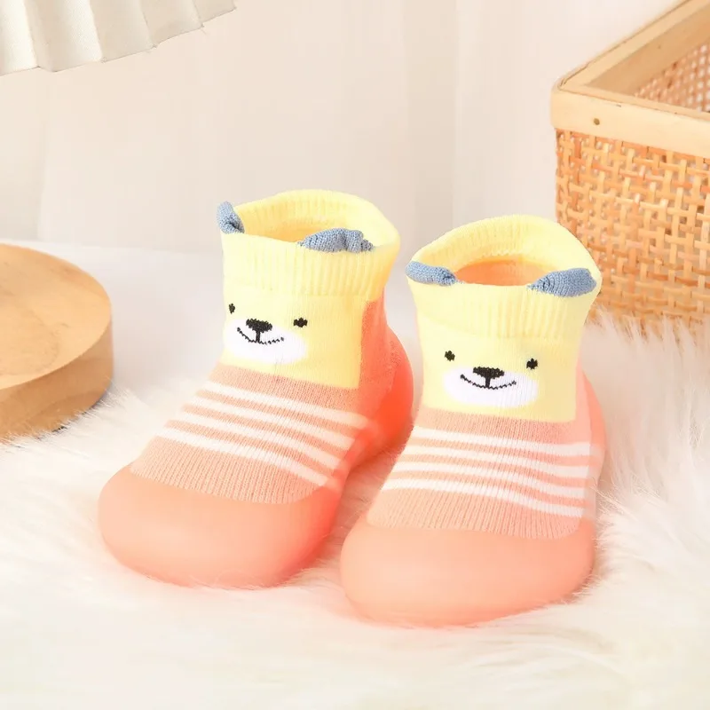 Zapatos bebé antideslizantes con suela blanda para interior y exterior - imagen 3