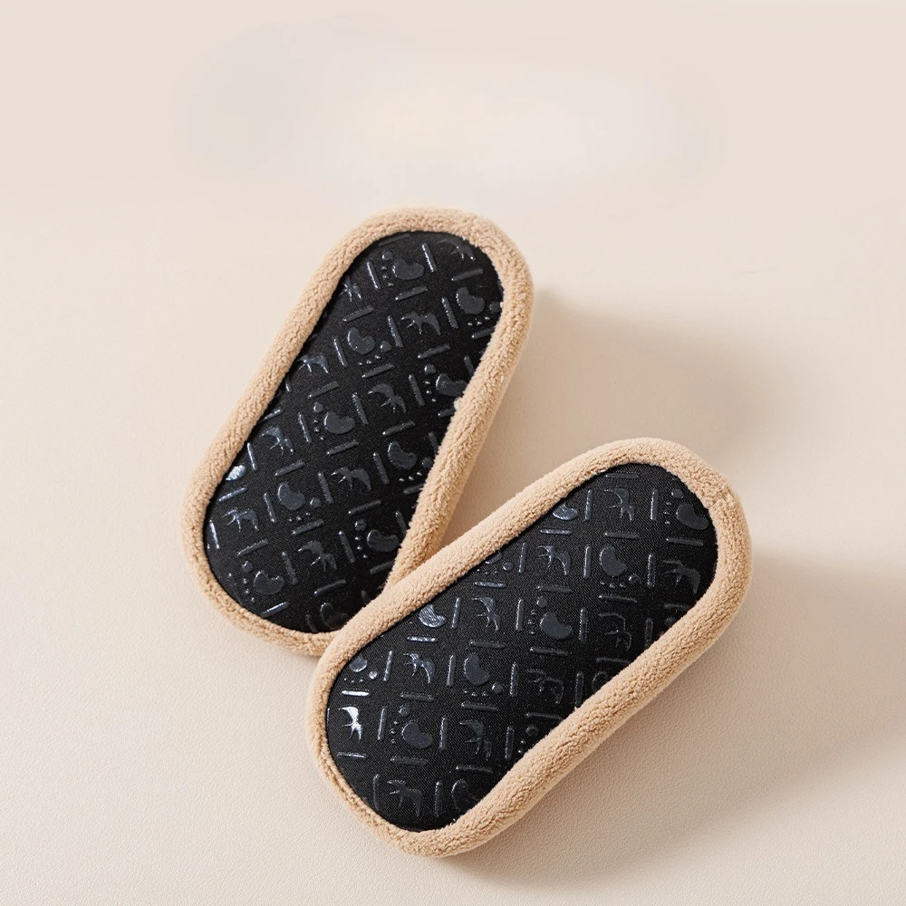 Calcetines antideslizantes suaves para bebés con suela de primeros pasos - imagen 3