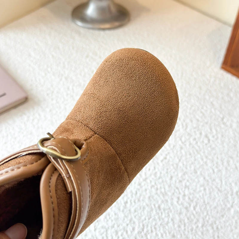 Botas de nieve para bebés y niños, zapatos de otoño e invierno para niños, botines de felpa para exteriores, zapatos antideslizantes de suela blanda para niños pequeños - imagen 5