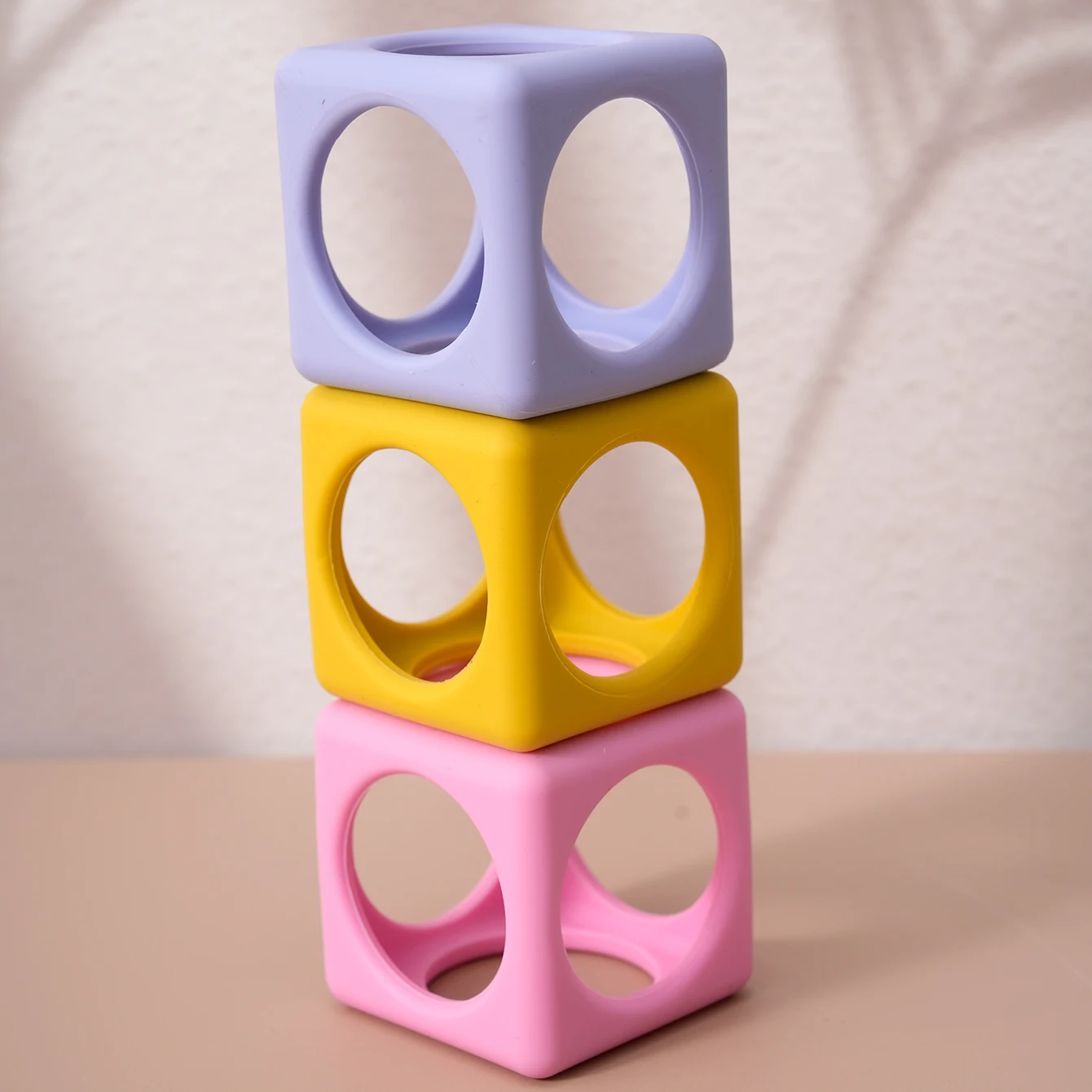 Color niños 1 Uds. Mordedor de silicona para bebé juguete para masticar libre de BPA seguro alivio de la dentición para bebés pequeños chupete Molar de enfermería Senso - imagen 3