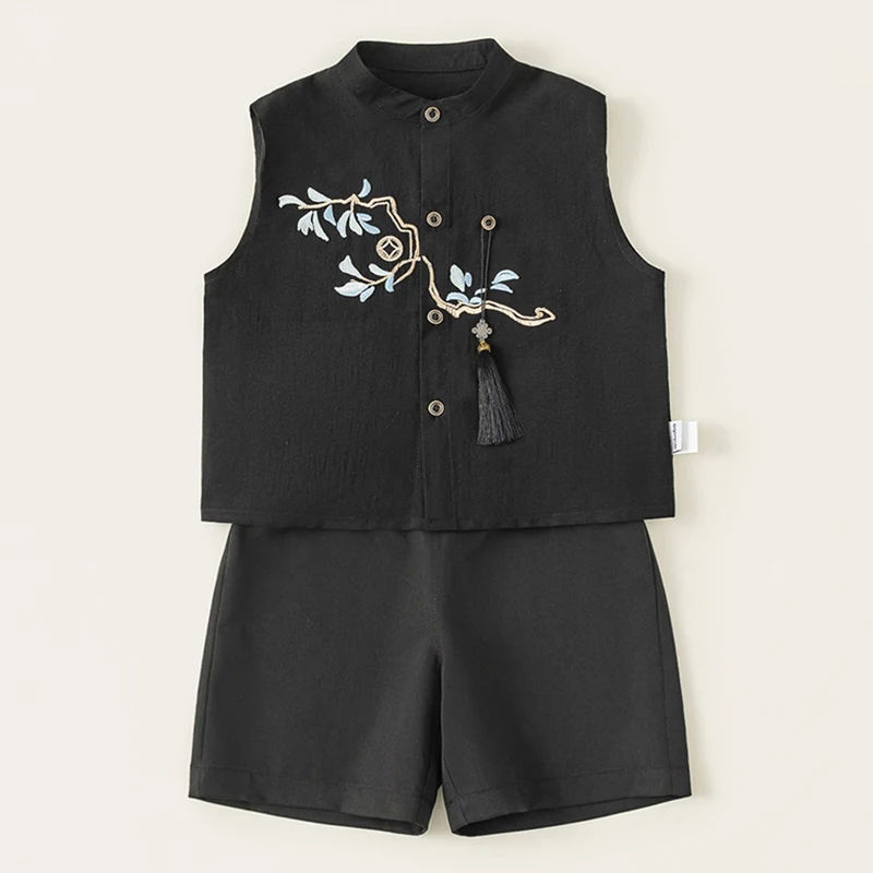 Conjunto verano niño con camiseta bordada y pantalón corto - imagen 2