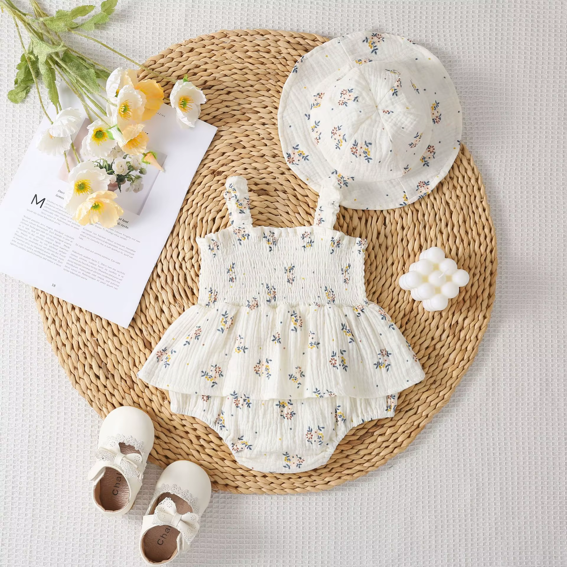 Milancel Conjunto de body floral con faldín y sombrero para bebé niña