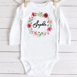 Monos personalizados para bebé con corona a juego y nombre