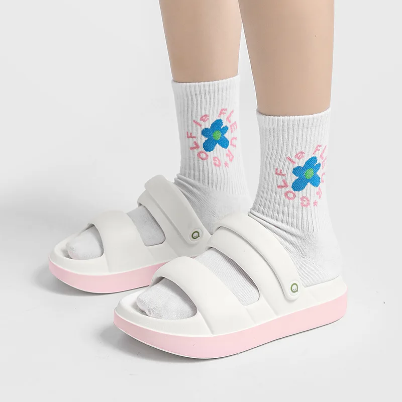 2025 nuevas zapatillas de plataforma de verano para mujer, zapatos de calle para el hogar, suela gruesa, sandalias suaves de EVA de colores mezclados para caminar a diario para niñas - imagen 3