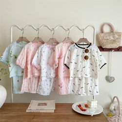 Pijama verano infantil con estampado – Top y pantalón corto ligero
