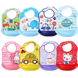 Baberos impermeables de silicona para bebé – estampado dibujos animados