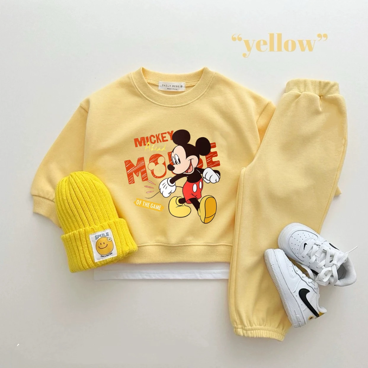 Conjunto Mickey Mouse sudadera y pantalón infantil - imagen 2