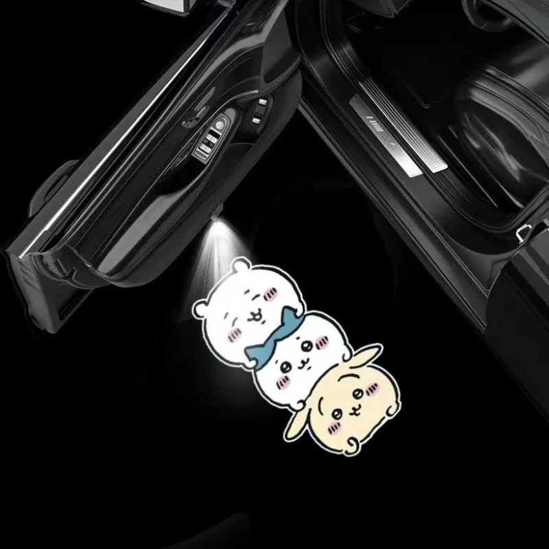 Chiikawa-luz LED ambiental de dibujos animados para puerta de coche, guía de luz decorativa, luces de ambiente bonitas, lámpara decorativa para coche DIY, regalos