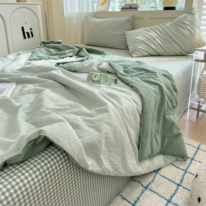 Juego de cuatro piezas de algodón a rayas, edredón, sábanas con fundas de almohada, edredón transpirable respetuoso con la piel, colcha