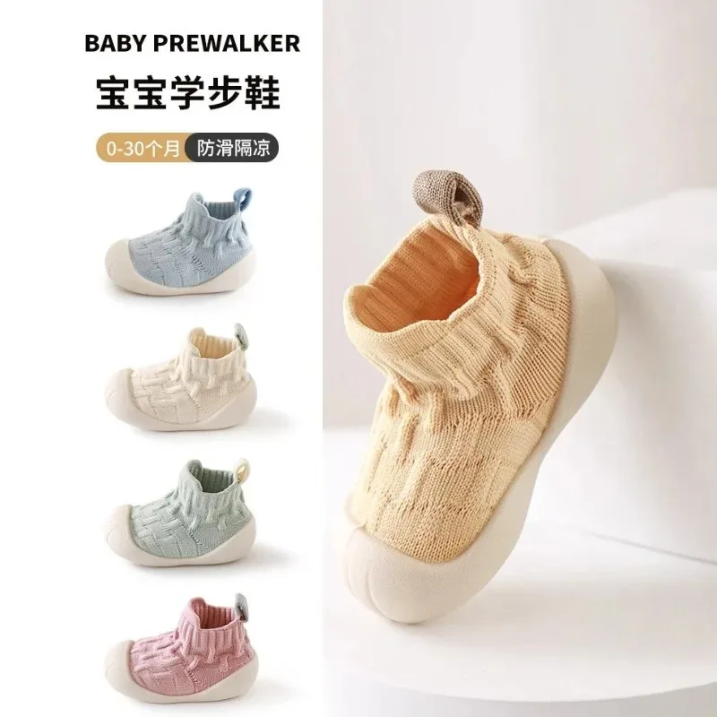 Zapatos para caminar en edad preescolar, novedad de invierno 2021, zapatos para caminar para recién nacidos, calcetines cálidos cómodos y versátiles para bebés descalzos