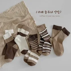 Calcetines escolares a rayas de algodón suave para niños