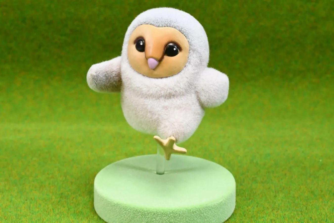 Figura Qualia búho bebé con soporte de escritorio - imagen 2