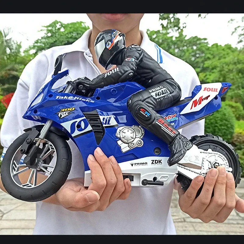 Motocicleta teledirigida de acrobacias para niños, coche de carreras con Control remoto, juguete de derrape, regalo de cumpleaños, 1/6