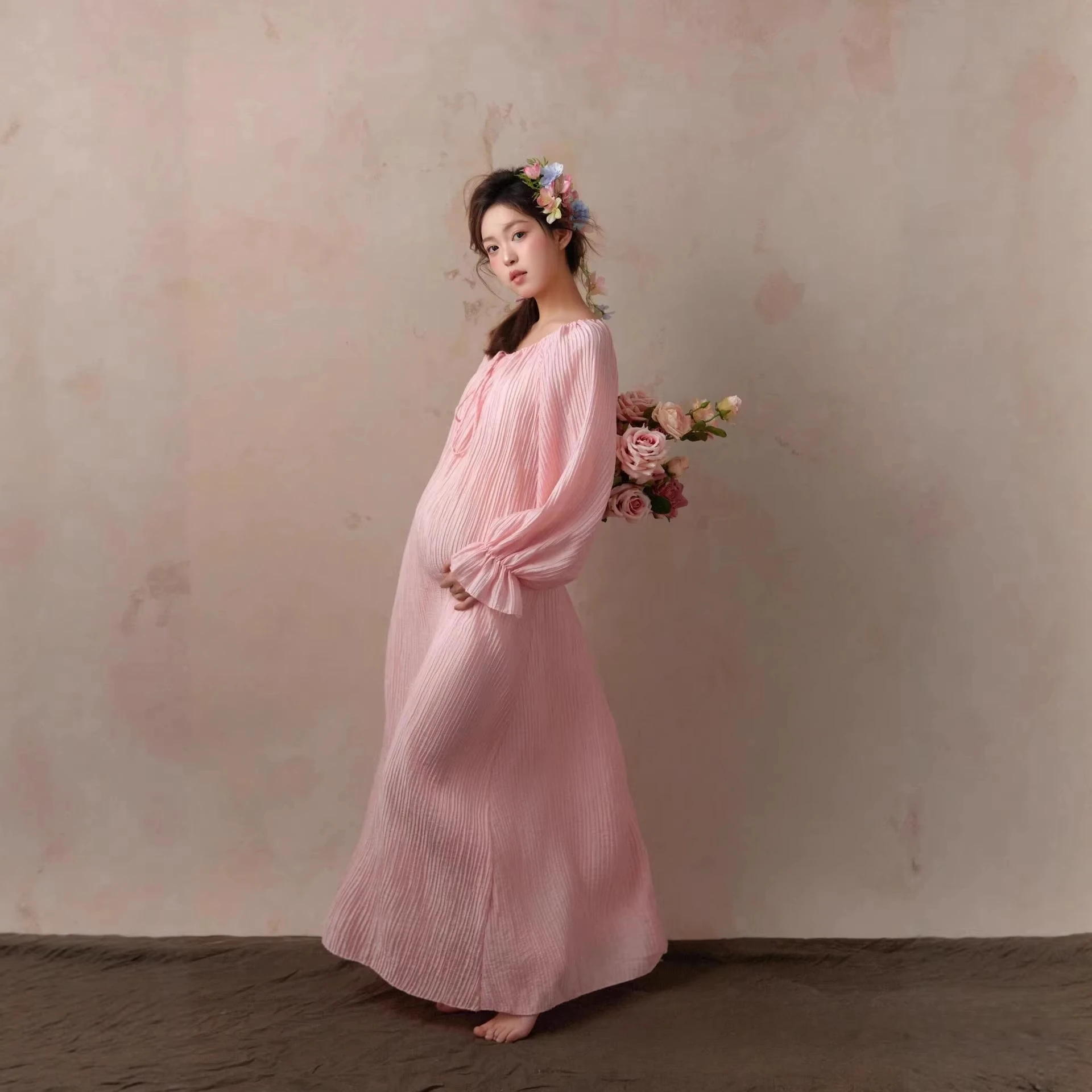 Vestido premamá rosa elegante – estilo francés para sesión de fotos - imagen 3