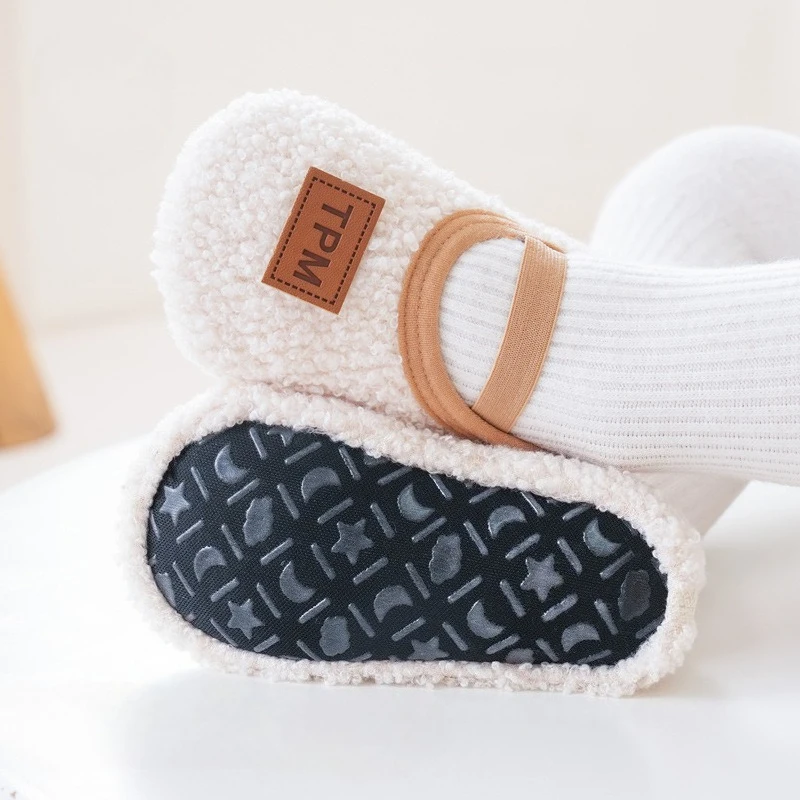 Calcetines de felpa antideslizos para bebé – Invierno - imagen 5