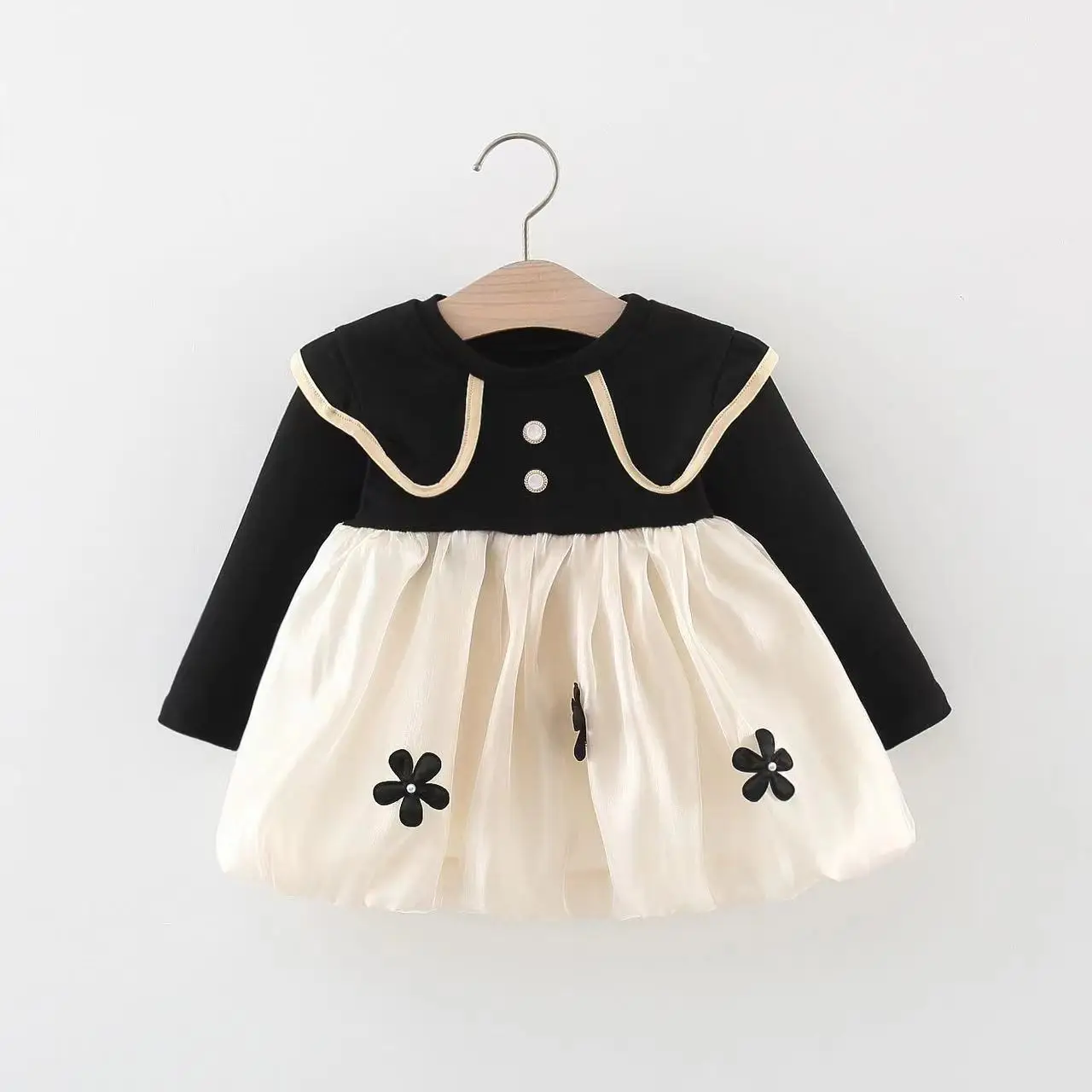 1575 Black