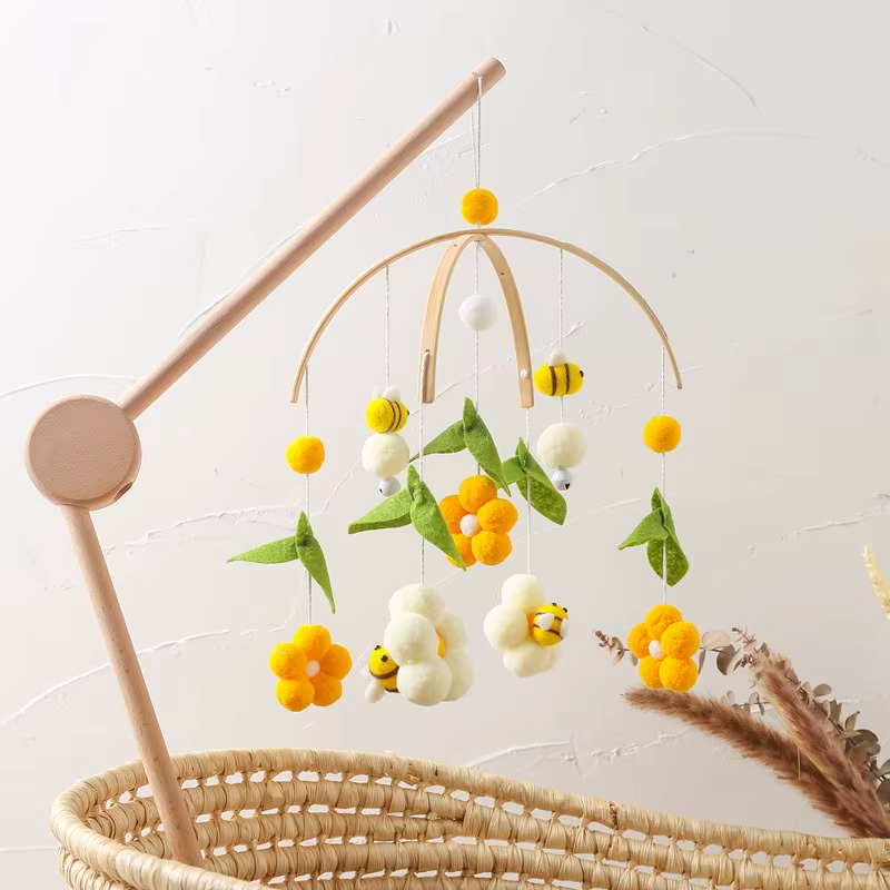 Carrusel de madera con abeja - Juguete musical para bebés en cuna - imagen 2