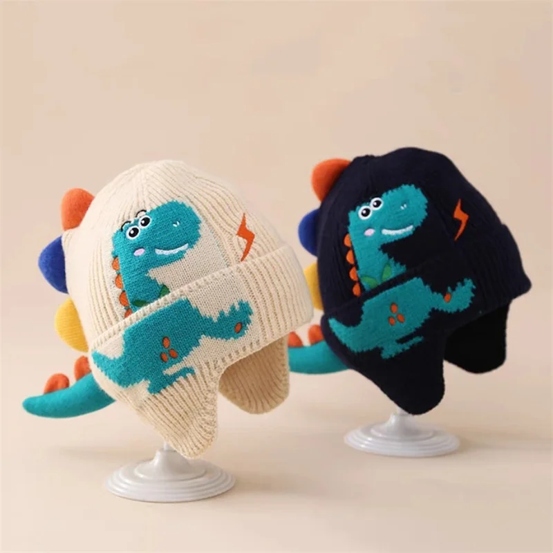 Gorro cálido de invierno con protección para los oídos para bebé, gorro súper bonito de dinosaurio 3D para niños, gorros tejidos de lana con dibujos animados para niños de 1 a 6 años - imagen 4