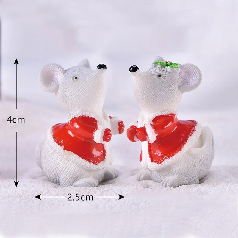 Figura de ratón de Navidad, rata de dibujos animados, modelo Animal, paisaje de musgo, artesanía de resina, accesorios de decoración de jardín de hadas en miniatura para el hogar - imagen 2