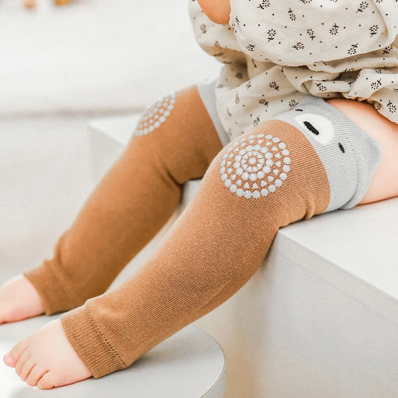 Par de calcetines hasta la rodilla de algodón peinado para bebé con puntos antideslizantes, suaves y transpirables, para niños pequeños que aprenden a gatear - imagen 5