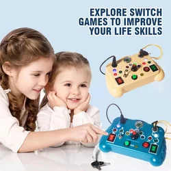 Juguete Montessori con luces LED y botones para juego infantil