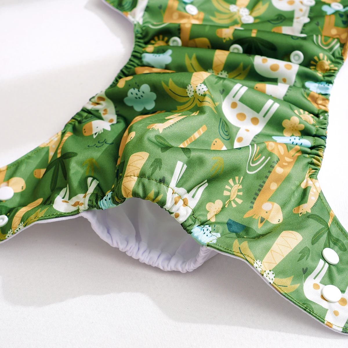 Pañales de tela reutilizables ajustables y lavables para bebés - imagen 4