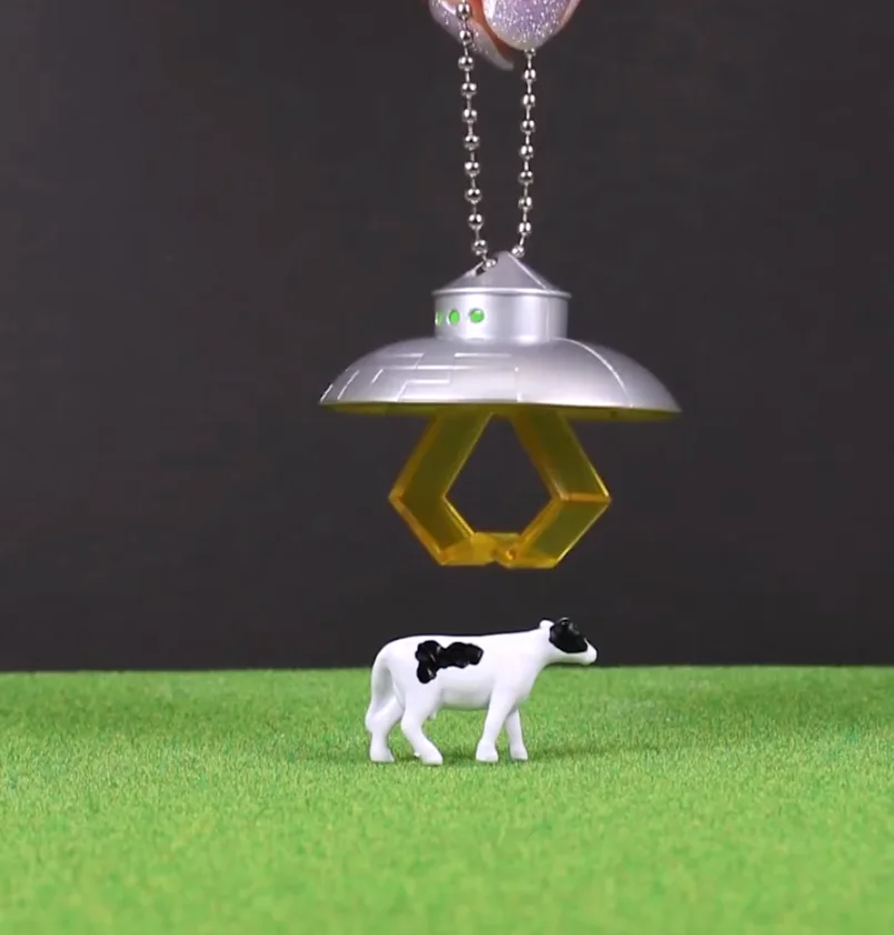 Tarlin cápsula juguetes lindo kawaii en cualquier lugar UFO juego de grúa alienígena vaca robot caja de regalo oso BC colgante gachapon figuras - imagen 2