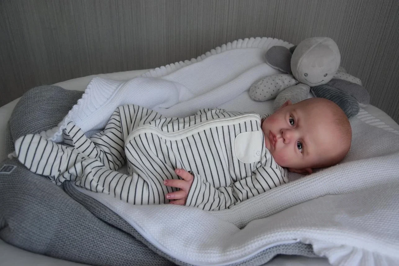 Reborn Cameron: muñeca realista de 24 pulgadas con piel 3D - imagen 3