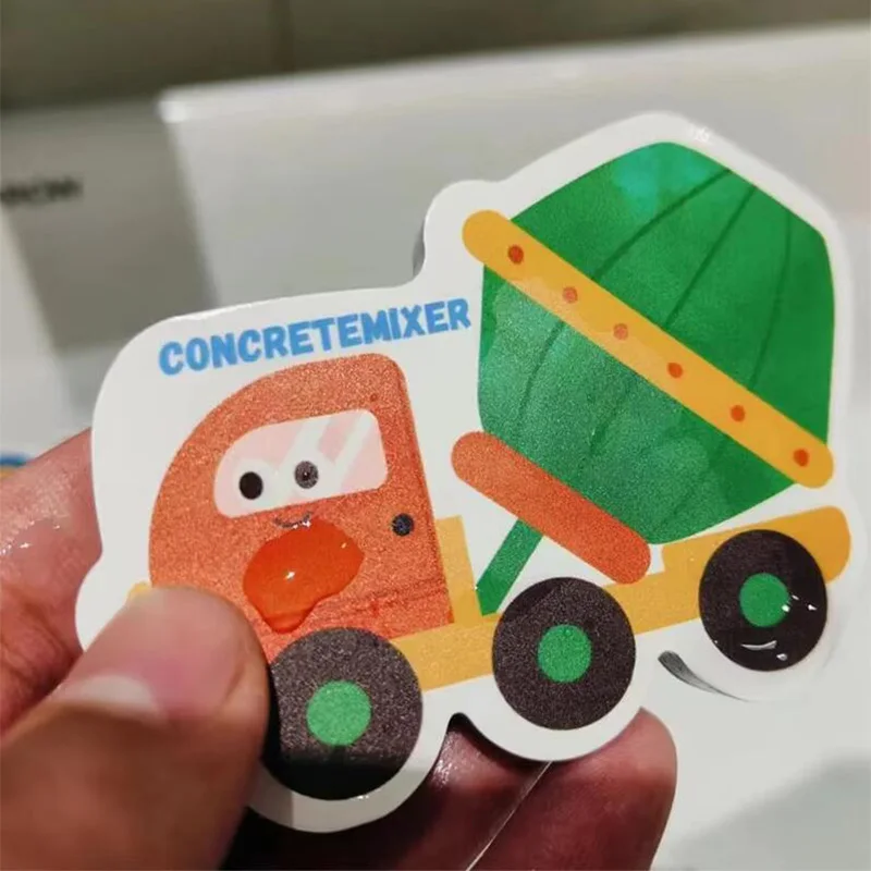 Bañera flotante infantil con vehículos de espuma para el baño - imagen 3