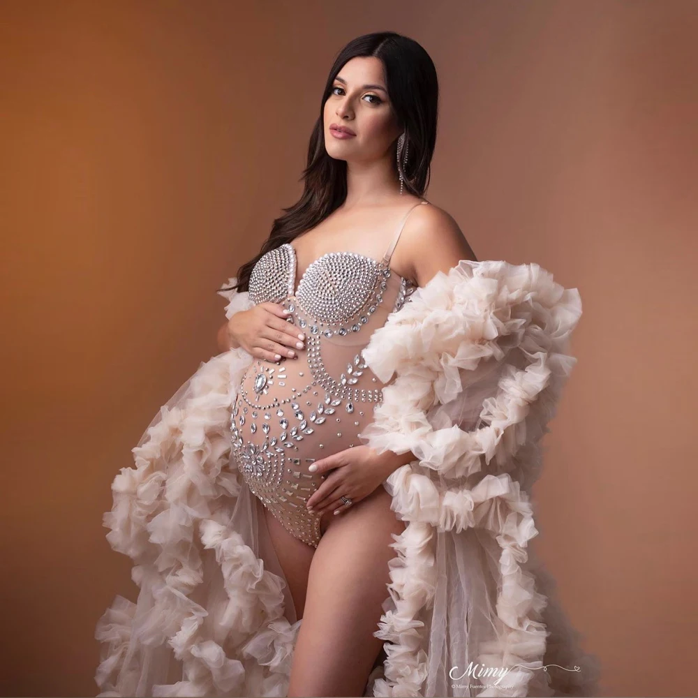 Vestido de maternidad para baby shower en licra con perlas y tirantes - imagen 2