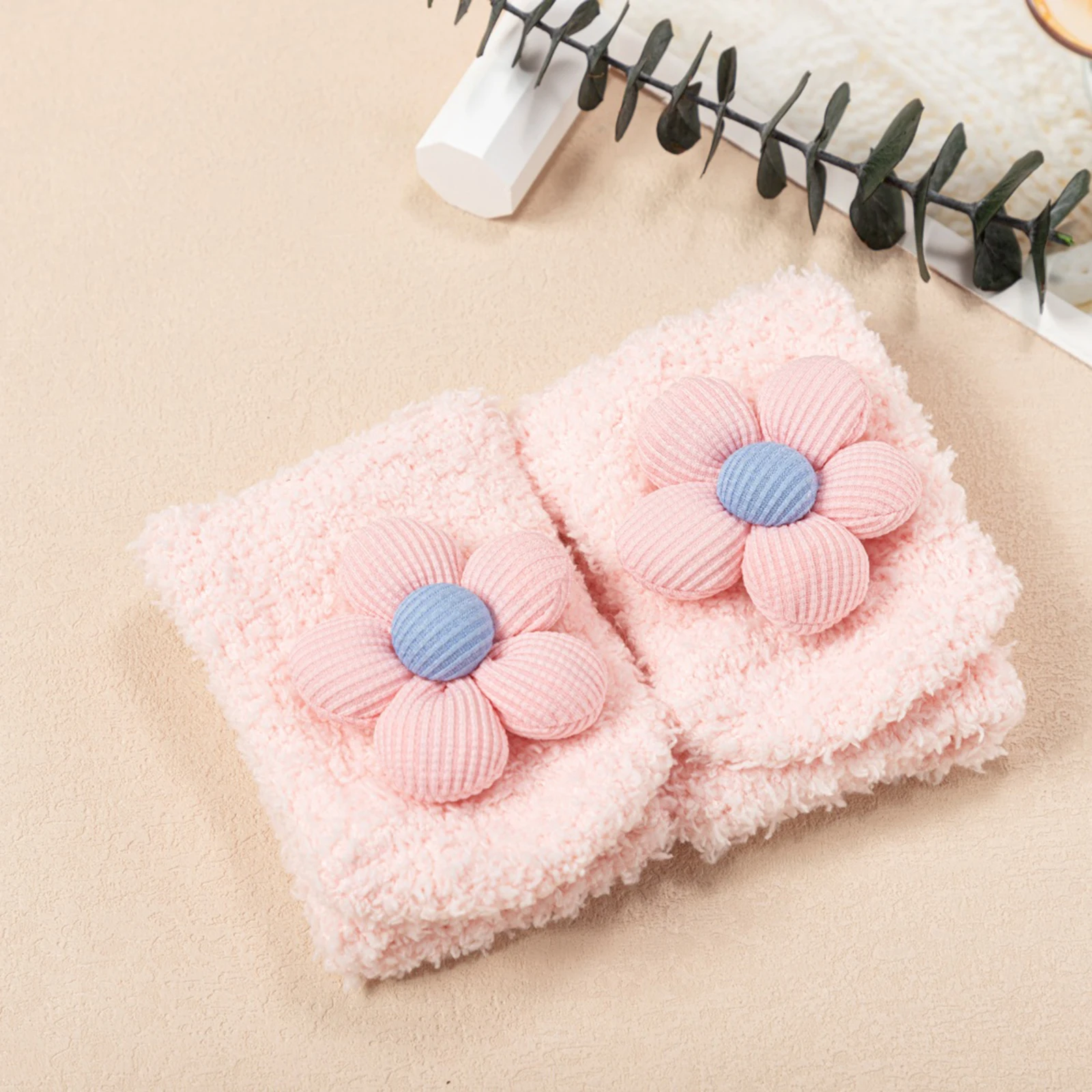 Calcetines antideslizantes con estampado floral para bebés y niñas - imagen 2