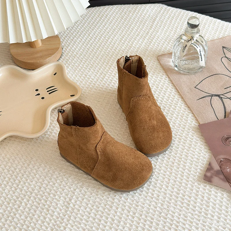 2025 Otoño Invierno botas para bebés y niñas zapatos casuales de gamuza Oxford para niños zapatos infantiles antideslizantes para exteriores botines de felpa para niños - imagen 2