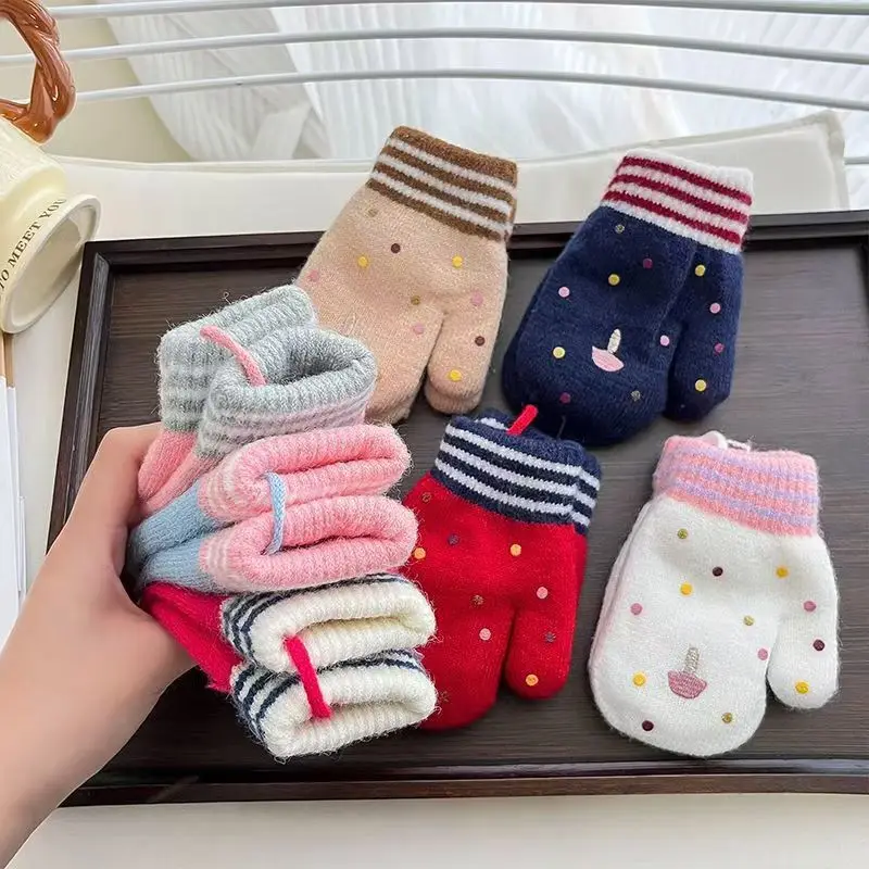 Guantes bordados estampados para niños, manoplas de invierno con forro polar de doble capa, guantes térmicos de dibujos animados, manoplas tejidas para niños - imagen 2