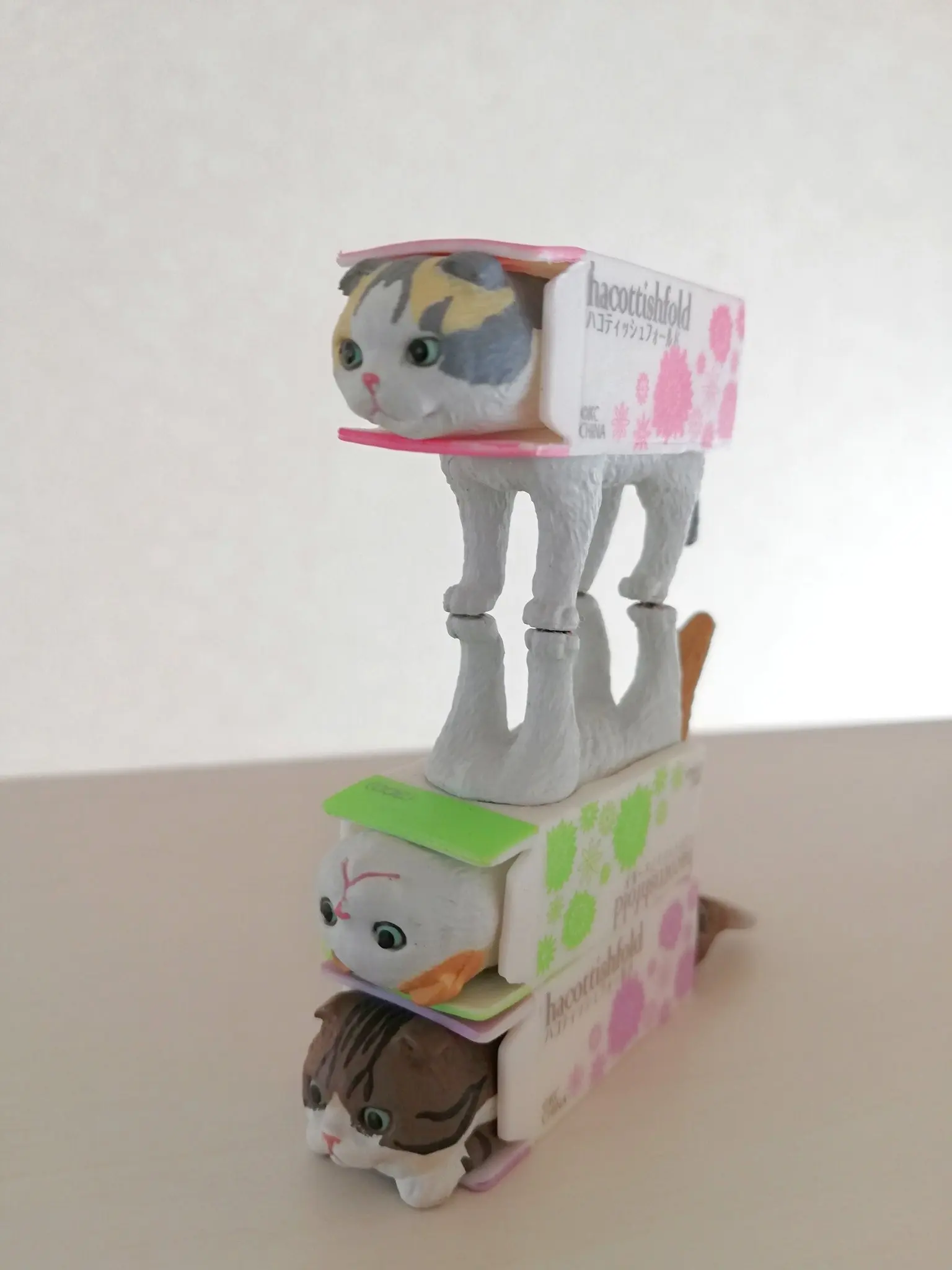 Original capsule toys cute kawaii Hacottishfold 3 Scottish Fold cat in tissue box gashapon figures - imagen 5