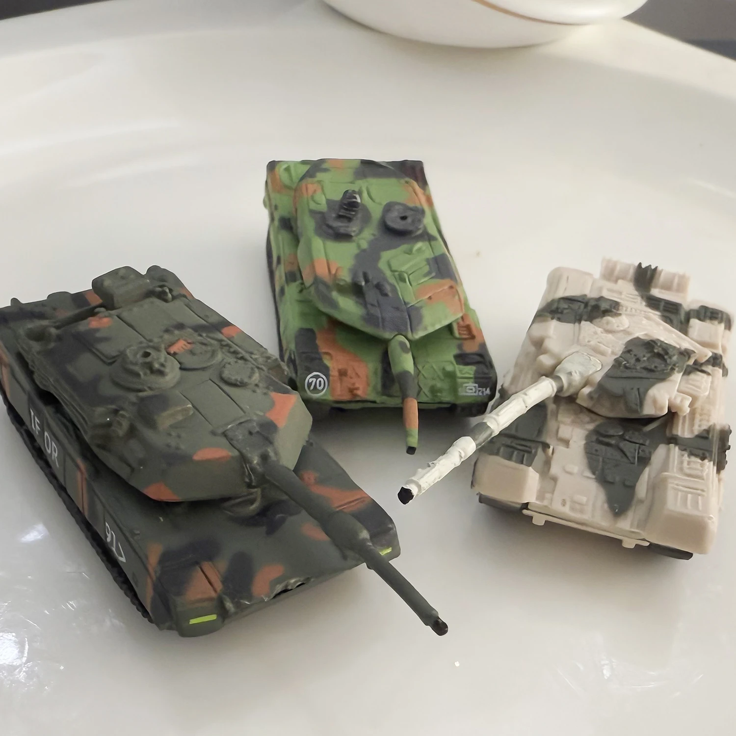 3 unids/lote escala plástico modelo 91 tanque coleccionable estatuilla regalo de Navidad