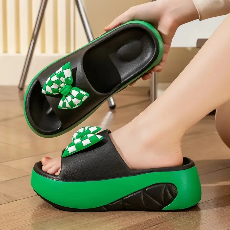 2025 nuevas zapatillas de plataforma con lazo bonito para mujer, sandalias de verano, suela gruesa de EVA suave, zapatos para interior y exterior para mujer, chanclas de playa y calle - imagen 2