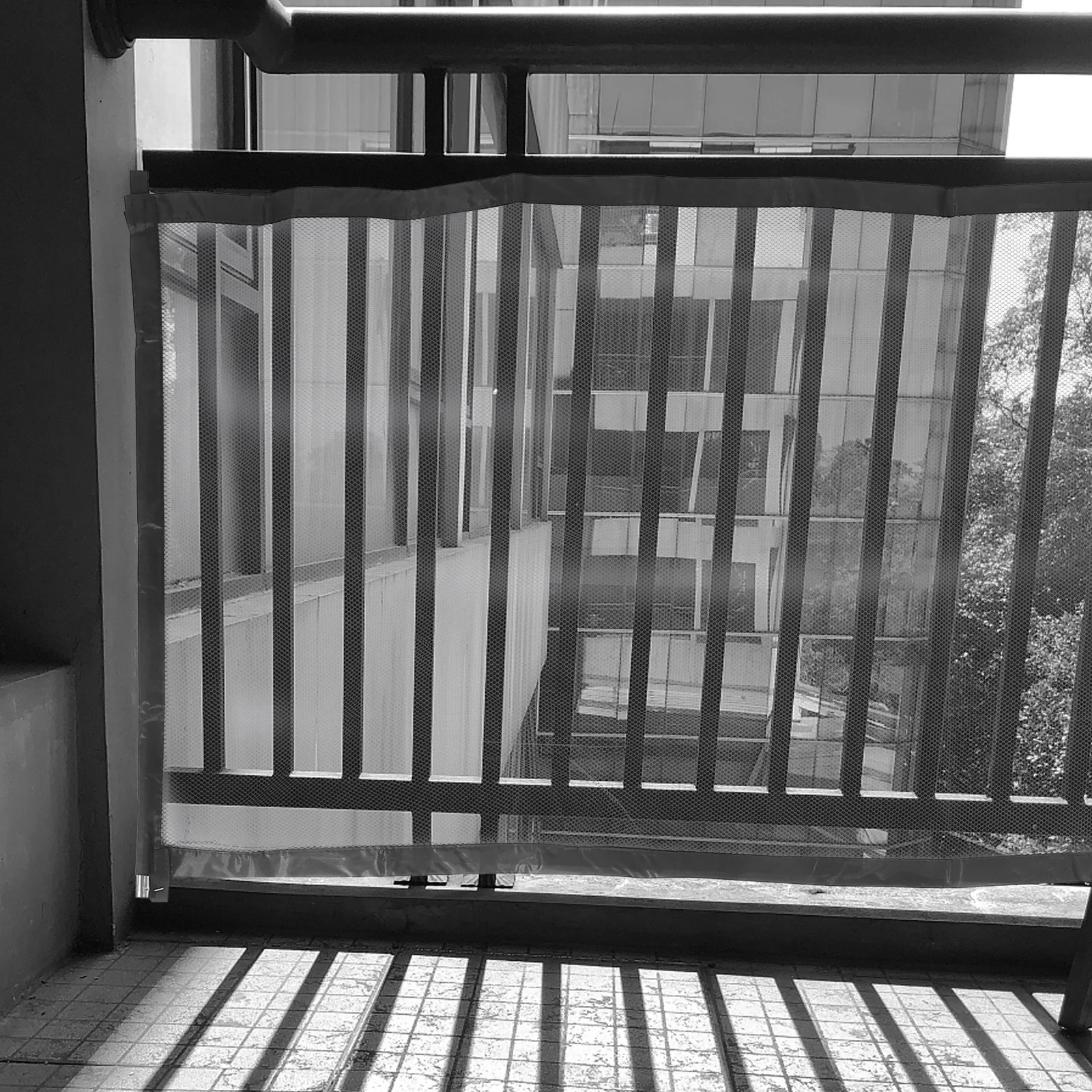 1 Juego de puerta de malla de seguridad para bebé, recinto retráctil para mascotas, valla interior y exterior, red de barrera portátil para perros, diseño plegable de nailon - imagen 5