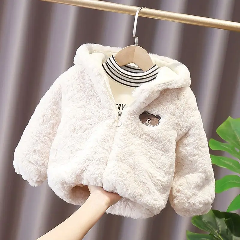 Abrigo de invierno con capucha para niño – Diseño oso