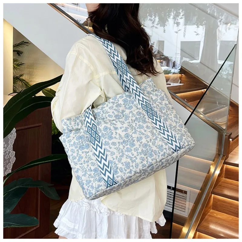 Bolsa de pañales para bebés Retro estética de nailon para mujer, bolsa de almacenamiento de cosas para recién nacidos, sencilla, a la moda, Jacquard Floral, bolsa para exteriores - imagen 3