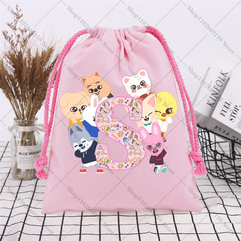 Bolsa con cordón bonita de dibujos animados SKZ ooed Anime impreso bolsas con cordón accesorios de moda bolsa de almacenamiento de algodón regalo de Navidad 2026 - imagen 5