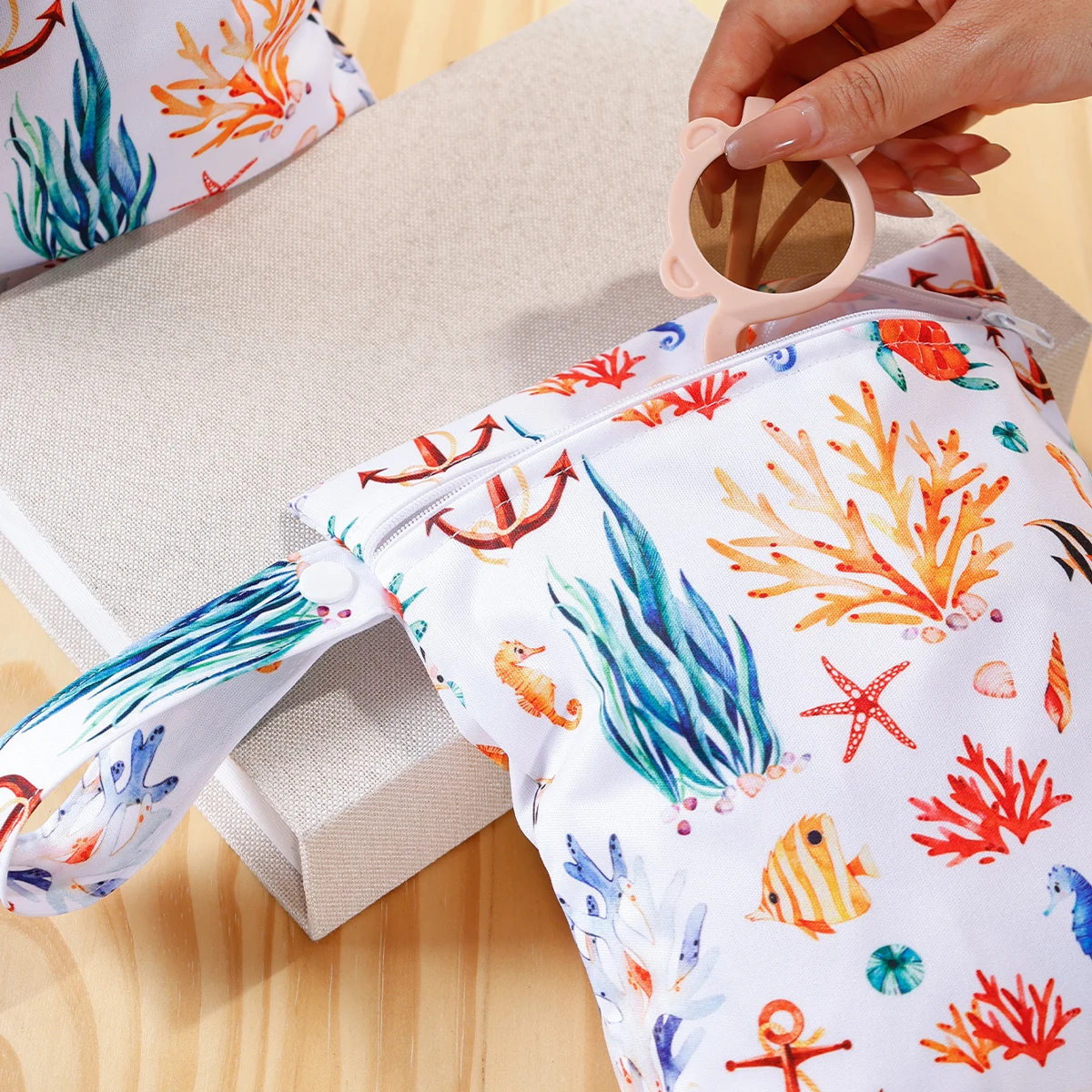 Elinfant 2 uds bolsa de pañales de tela impermeable bolsa húmeda y seca, bolsas de gimnasio lavables para piscina de playa para trajes de baño ropa húmeda - imagen 5