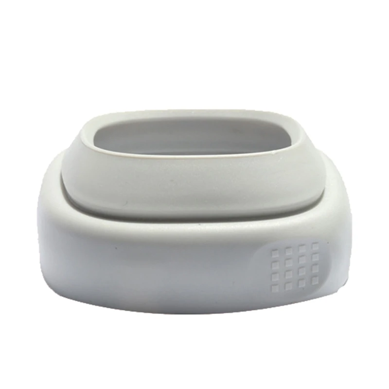 light gray collar