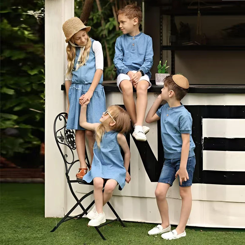 Conjunto vaquero de verano para niños: camiseta y falda con capucha - imagen 3