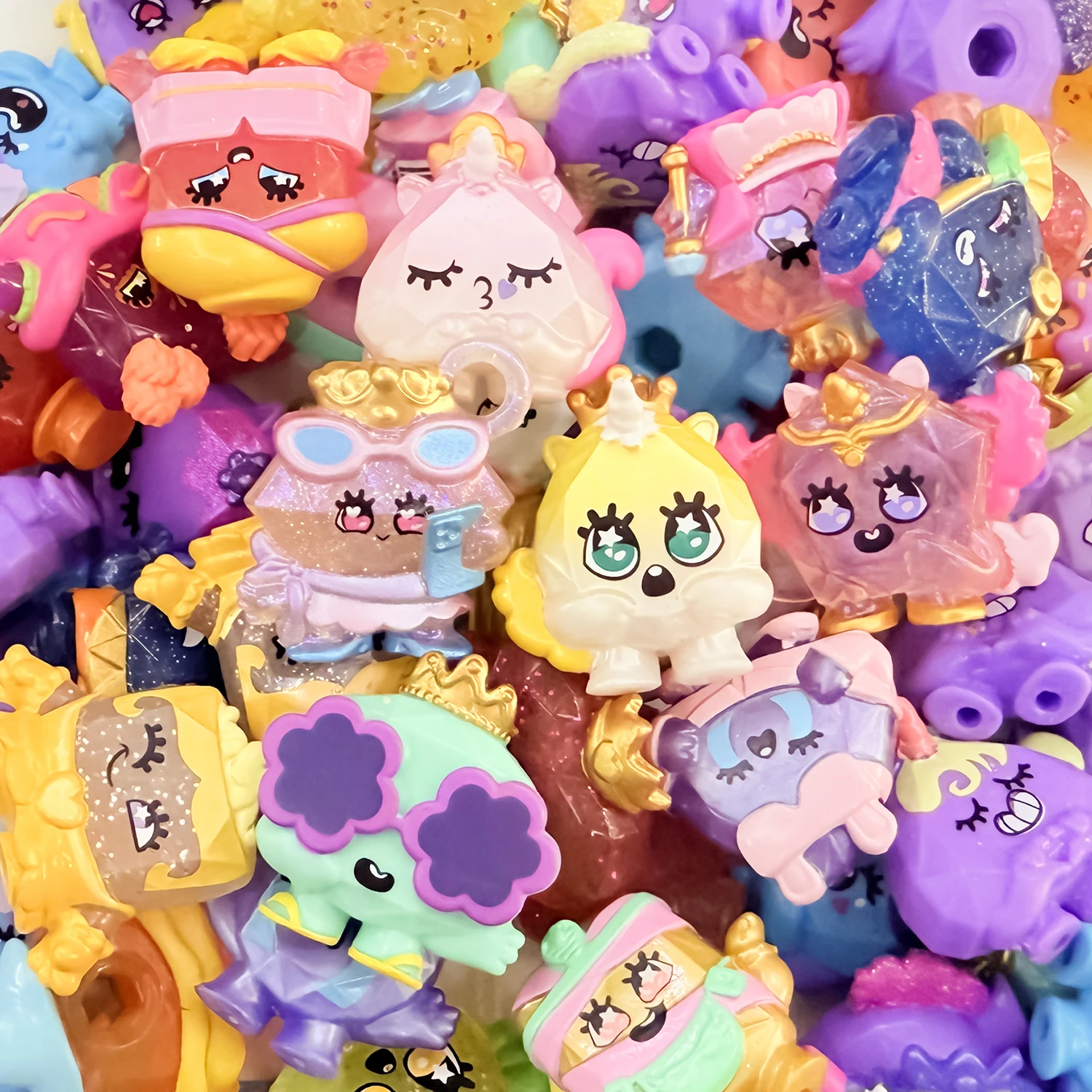 8 unids/lote, figura de Catoon de diamante Pinky aleatoria, monstruo de bestia mágica, figura de Anime bonita, modelo de colección, juguete, regalo de Navidad