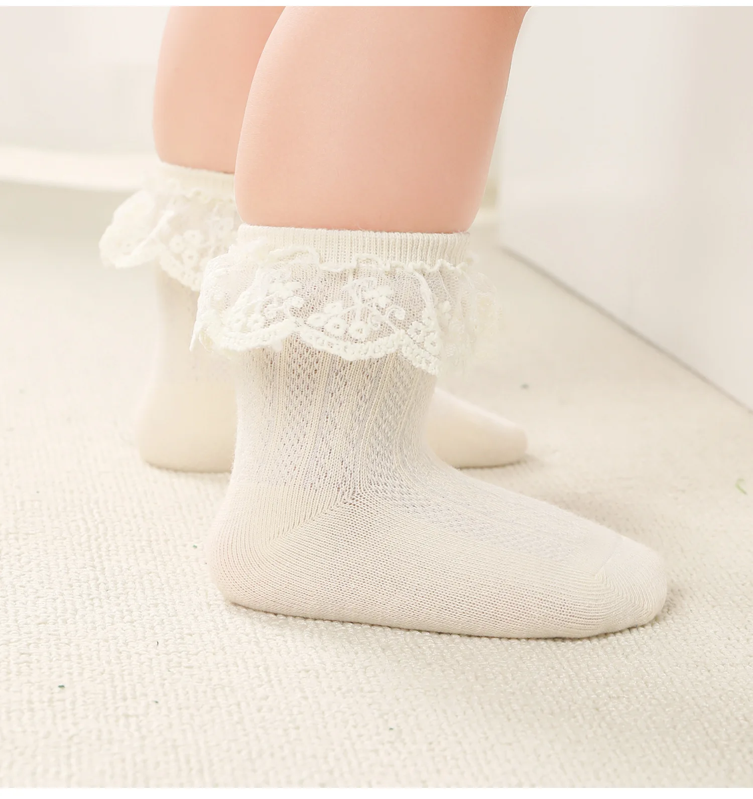 Calcetines tobilleros estilo princesa en diferentes diseños