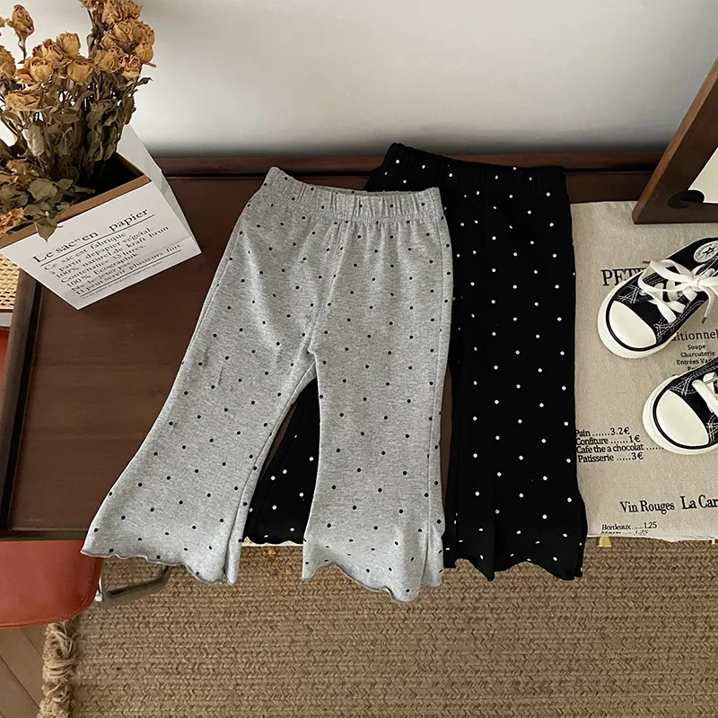 ¡2025 nuevos pantalones acampanados de lunares para niños de primavera-otoño: cintura elástica, mallas informales versátiles y respetuosas con la piel para niños y niñas!