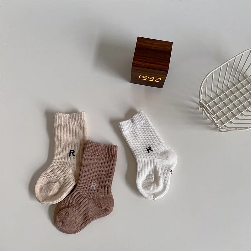 Calcetines con letras de moda coreana para bebés, niños y niñas, calcetines suaves transpirables, calcetines deportivos informales para niños pequeños de 0 a 6 años - imagen 4