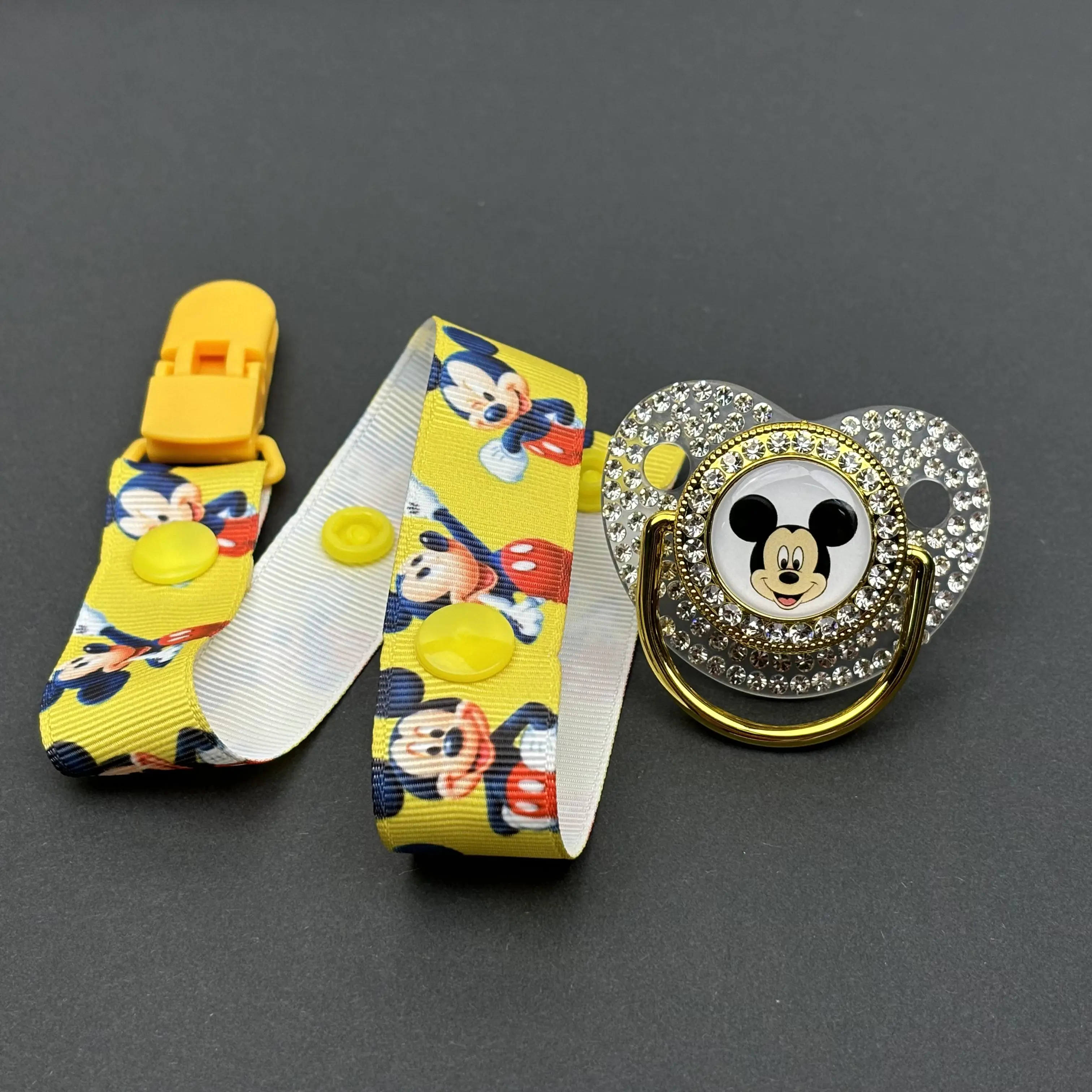 [Madre y niño] clip dorado para chupete de mickey mouse niña 1 Juego de lujo bling binky peso ligero estampado de anime universal se adapta a maniquíes - imagen 2